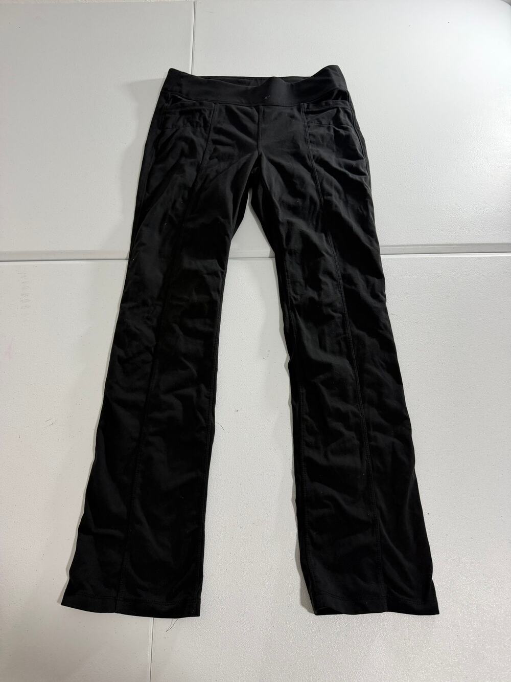 Athleta Womens Black Pull-On Pants M Stretch Straight Leg Seamed Pockets